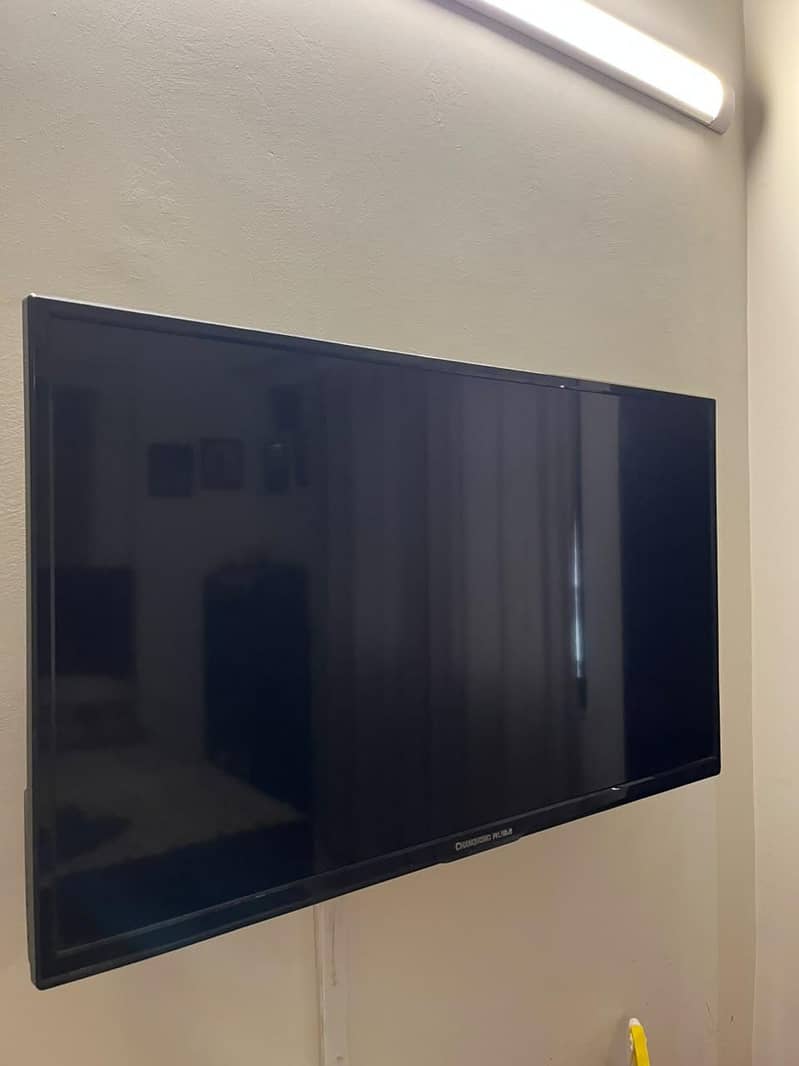 Led tv  simple 0