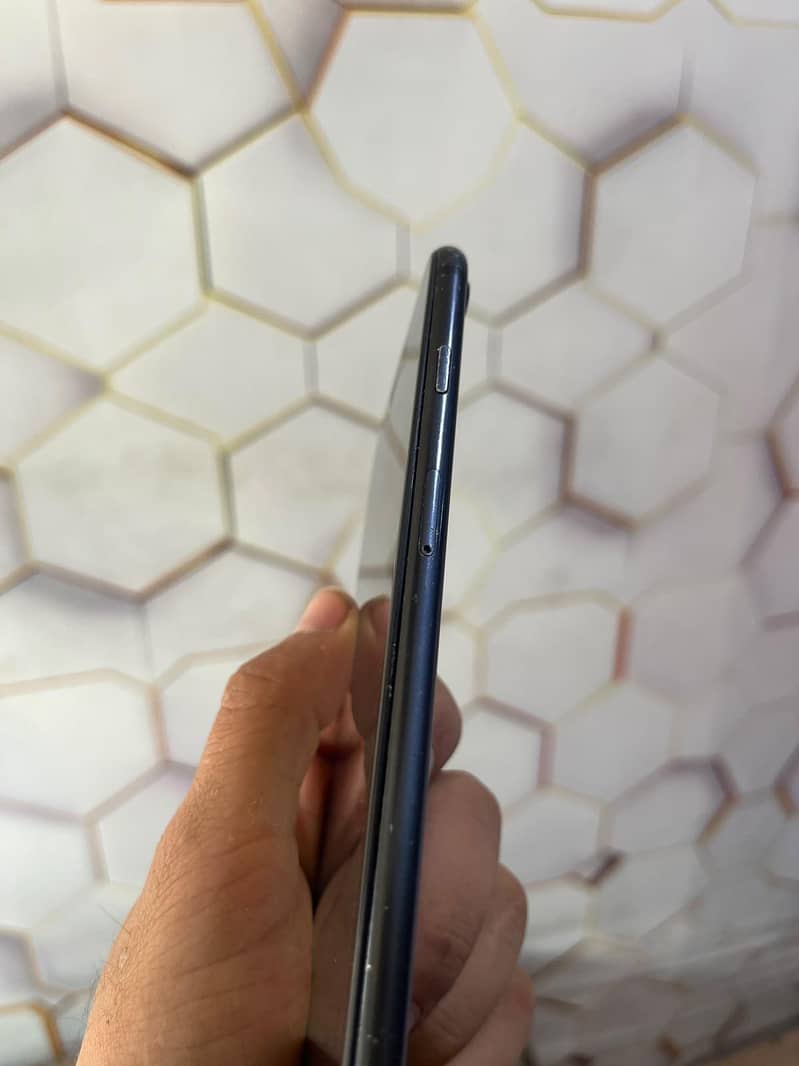 Apple iPhone 7 Plus 3