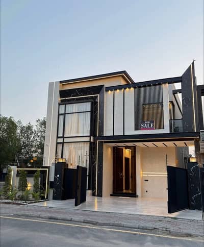 10 Marla Upper/Lower Portion For Rent In Sector C, Nearby Commercail Market, School, Mosuqe and Health Car Canter
