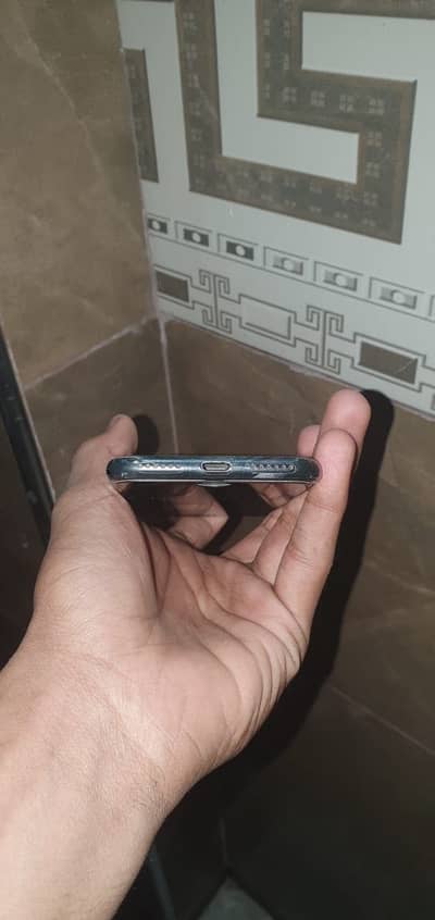 iPhone SE 2020 dual pta  10/10 condition