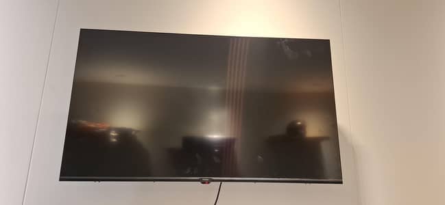 Haier New Android Led 43" with box and all accessories.