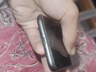 Apple iPhone 8