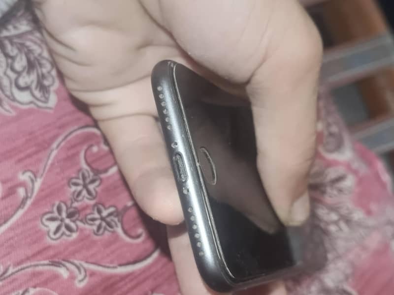 Apple iPhone 8 0