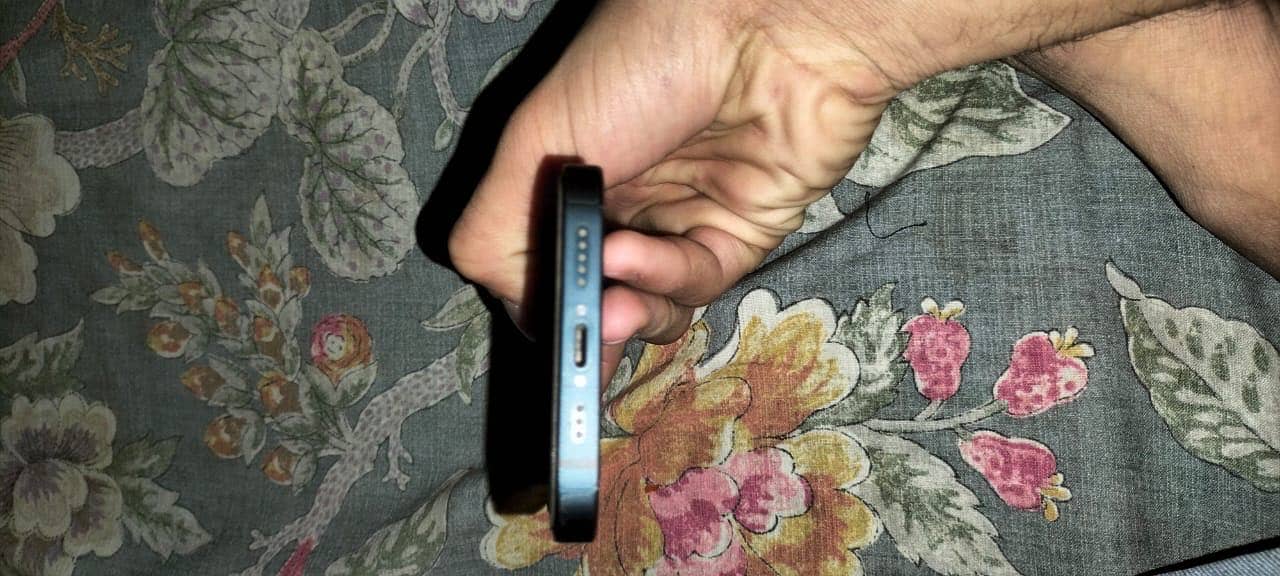 Apple iPhone 14 1