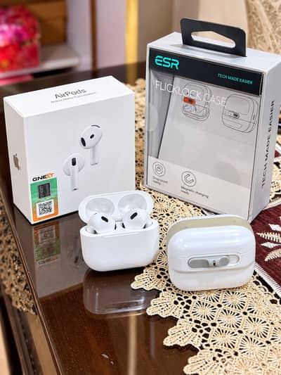 Apple AirPods 4 ANC + ESR FlickLock Case | 10/10 Condition