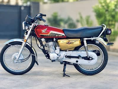 Honda CG 125 Special Edition (Gold)