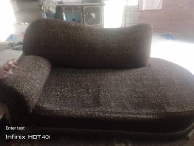 Diwan in reasonable price 6000