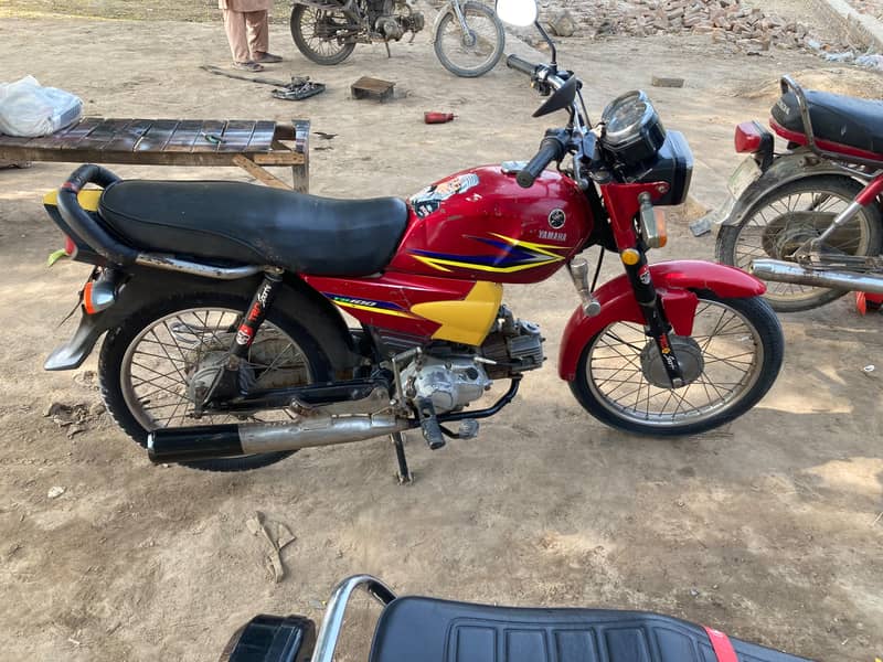 Yamaha Junoon 1