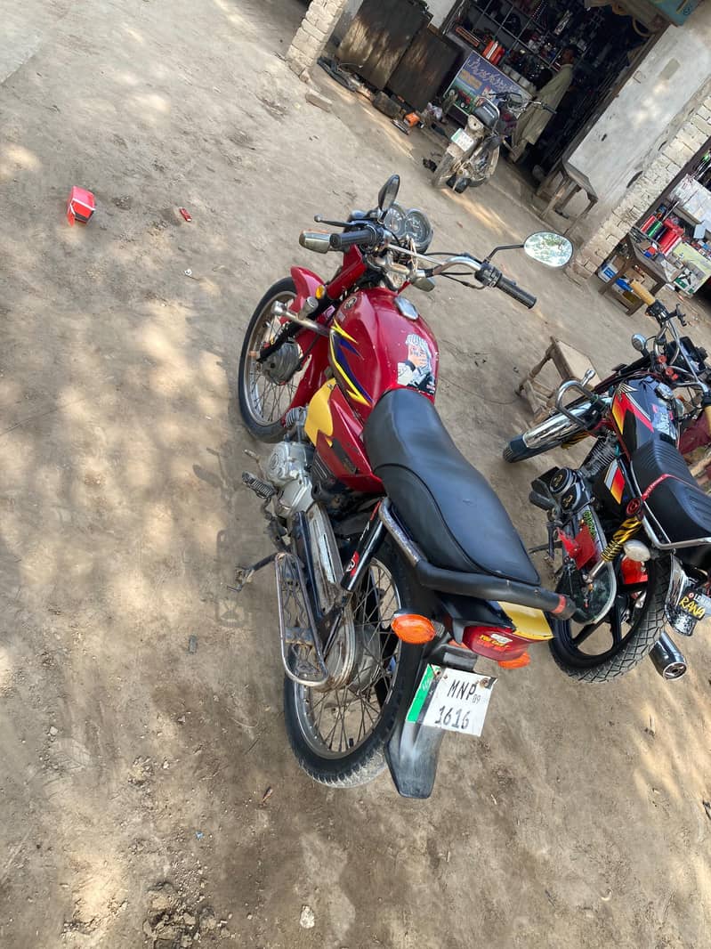 Yamaha Junoon 10