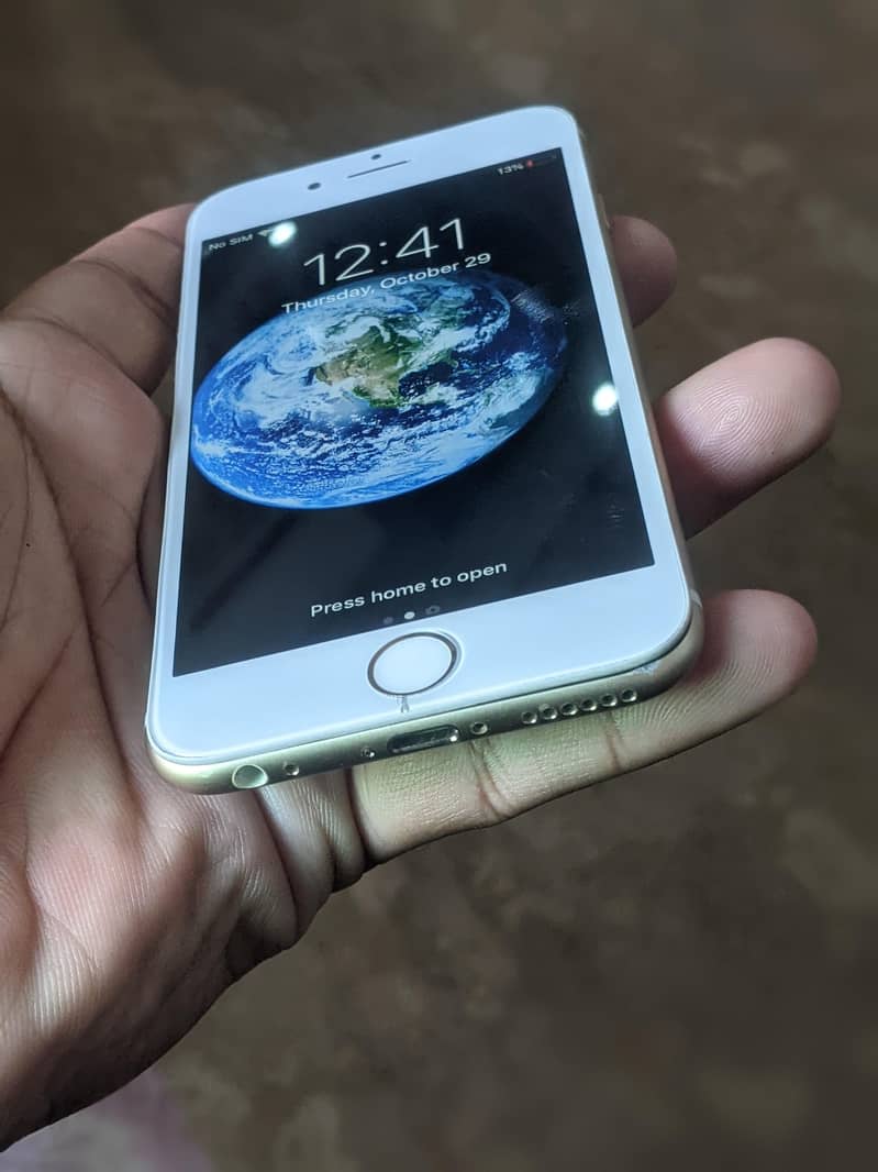 Apple iPhone 6S 1