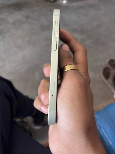 Apple iPhone 12 mini