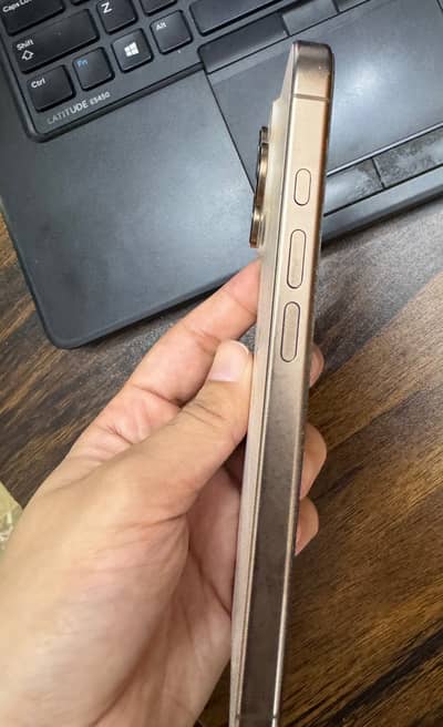 iPhone 16 Pro