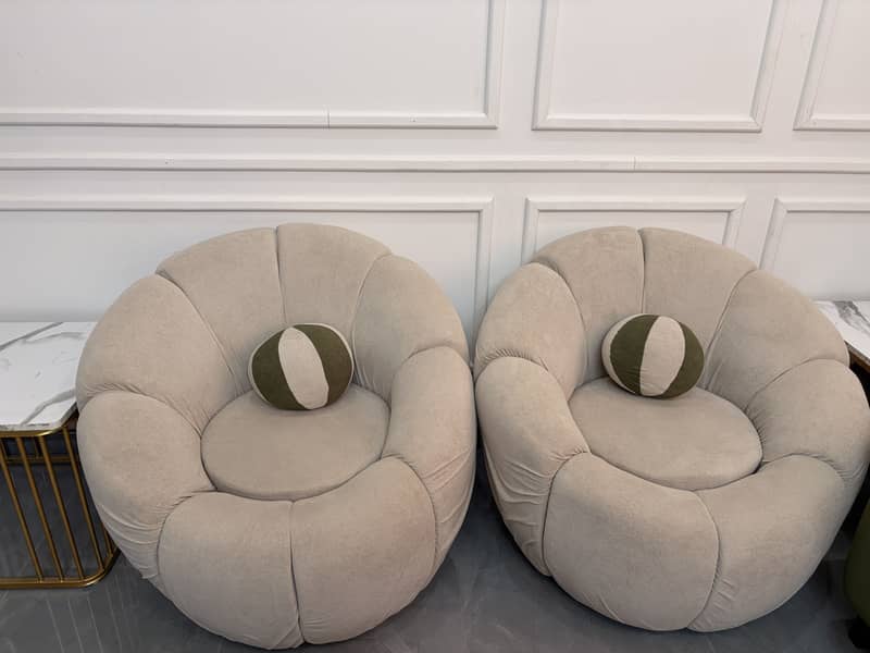Sofas just like new 4