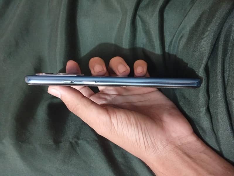 One Plus 9 5g 3