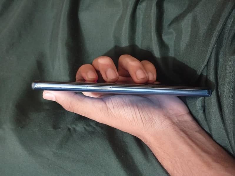 One Plus 9 5g 4