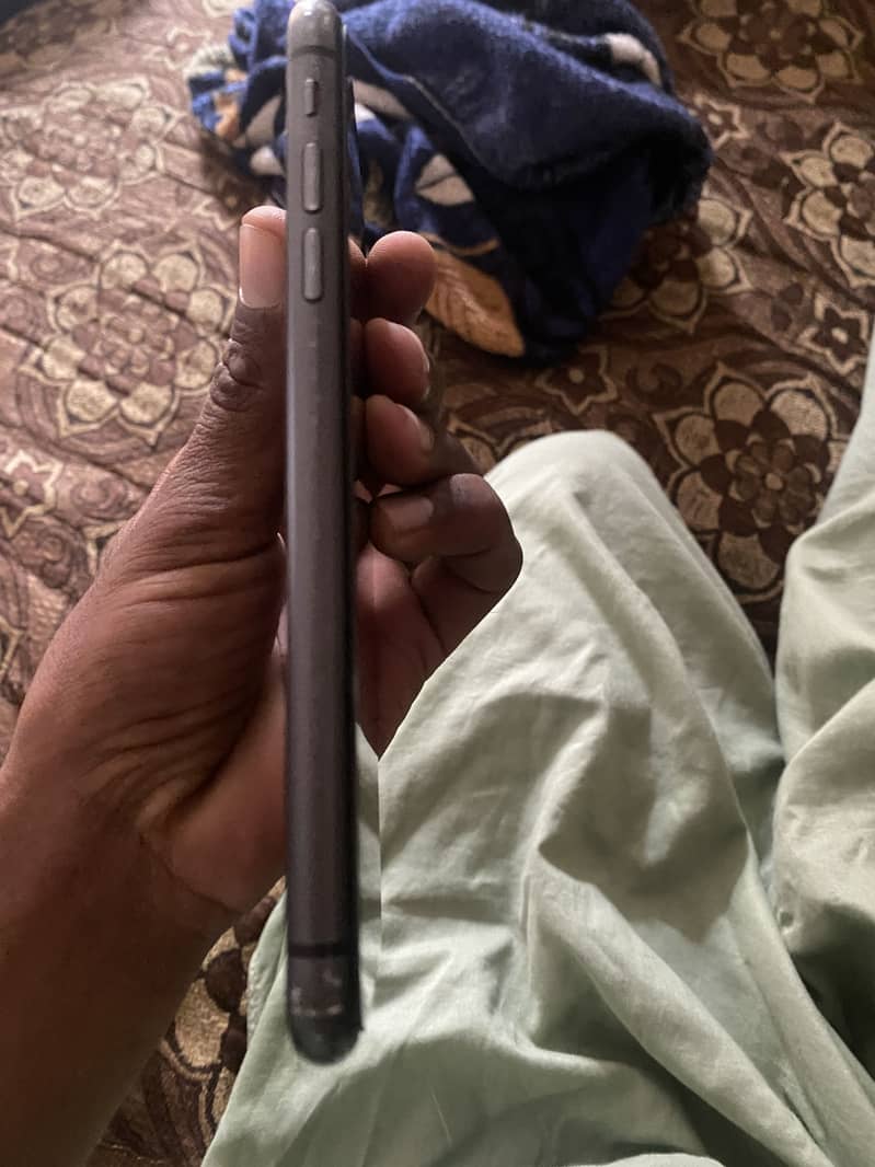 Apple iPhone 11 1