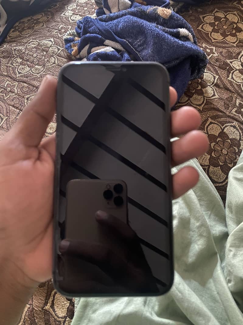 Apple iPhone 11 6