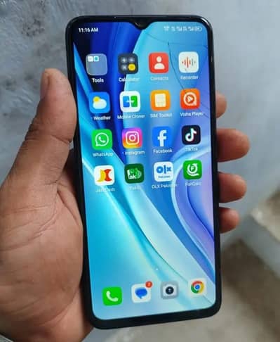Itel A50.4+4ram 64Gb