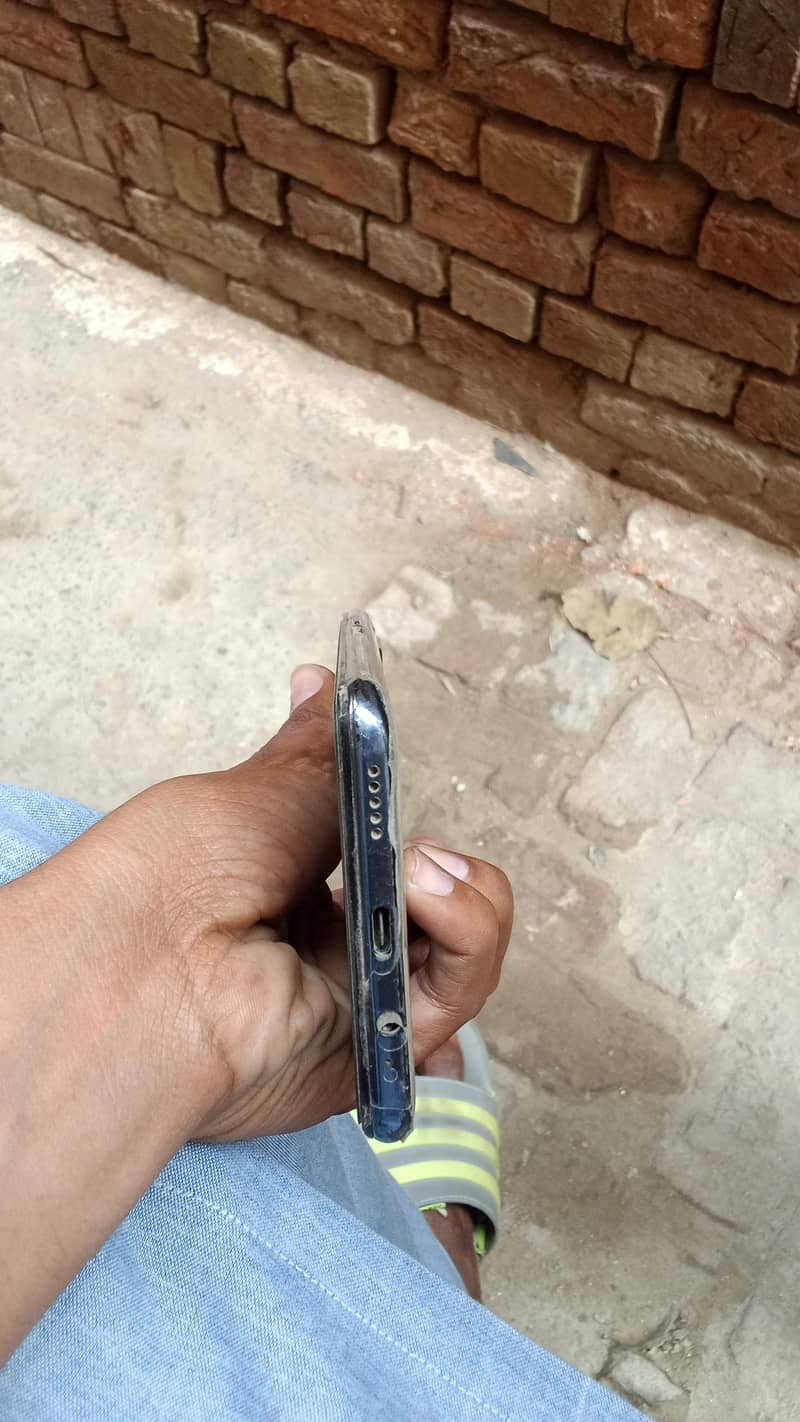 Infinix Note 8 4
