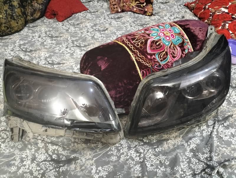Move 2017 Headlights 0