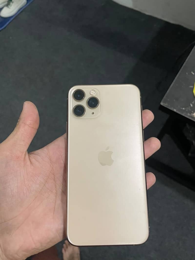 Apple iPhone 11 Pro…. . sim working 1