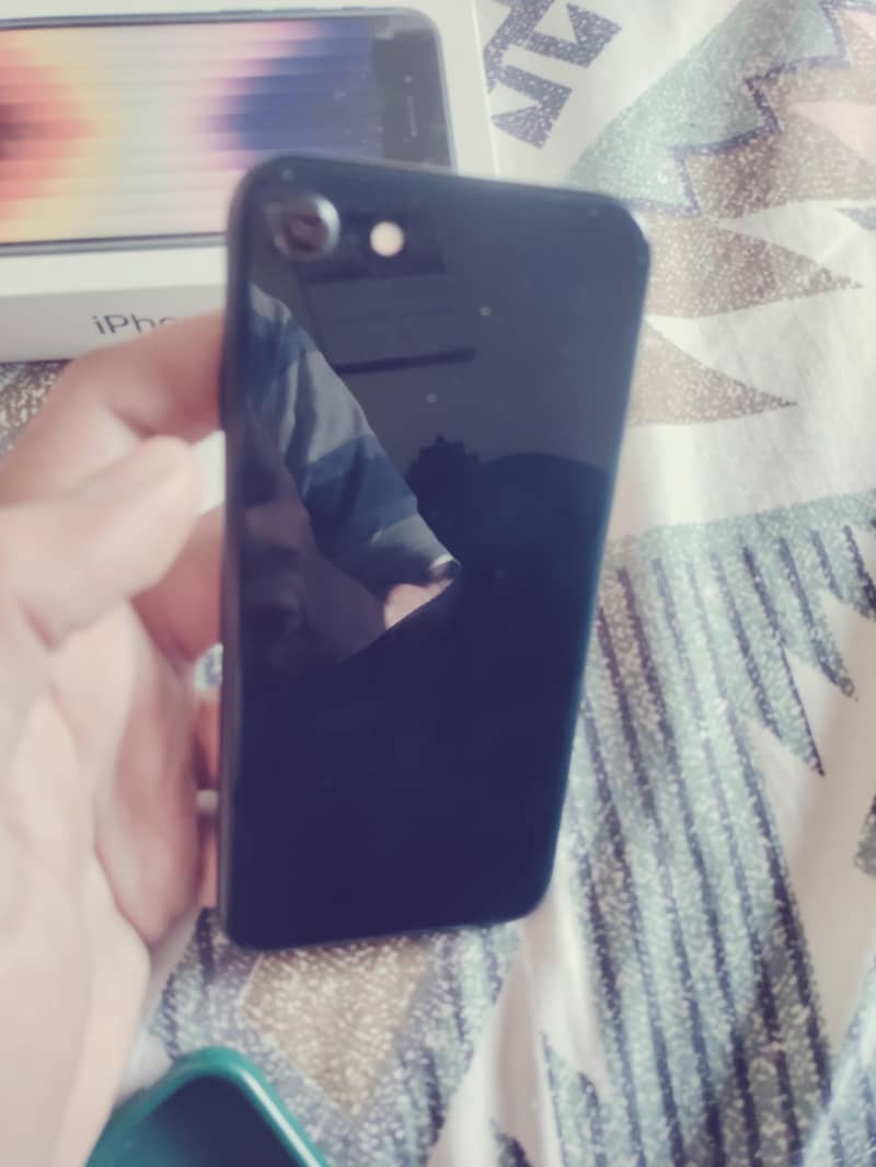 Apple iPhone SE 0