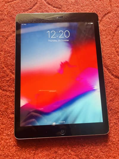  Apple iPad Air 5st Gen 32GB | Retina Display | Urgent Sale 