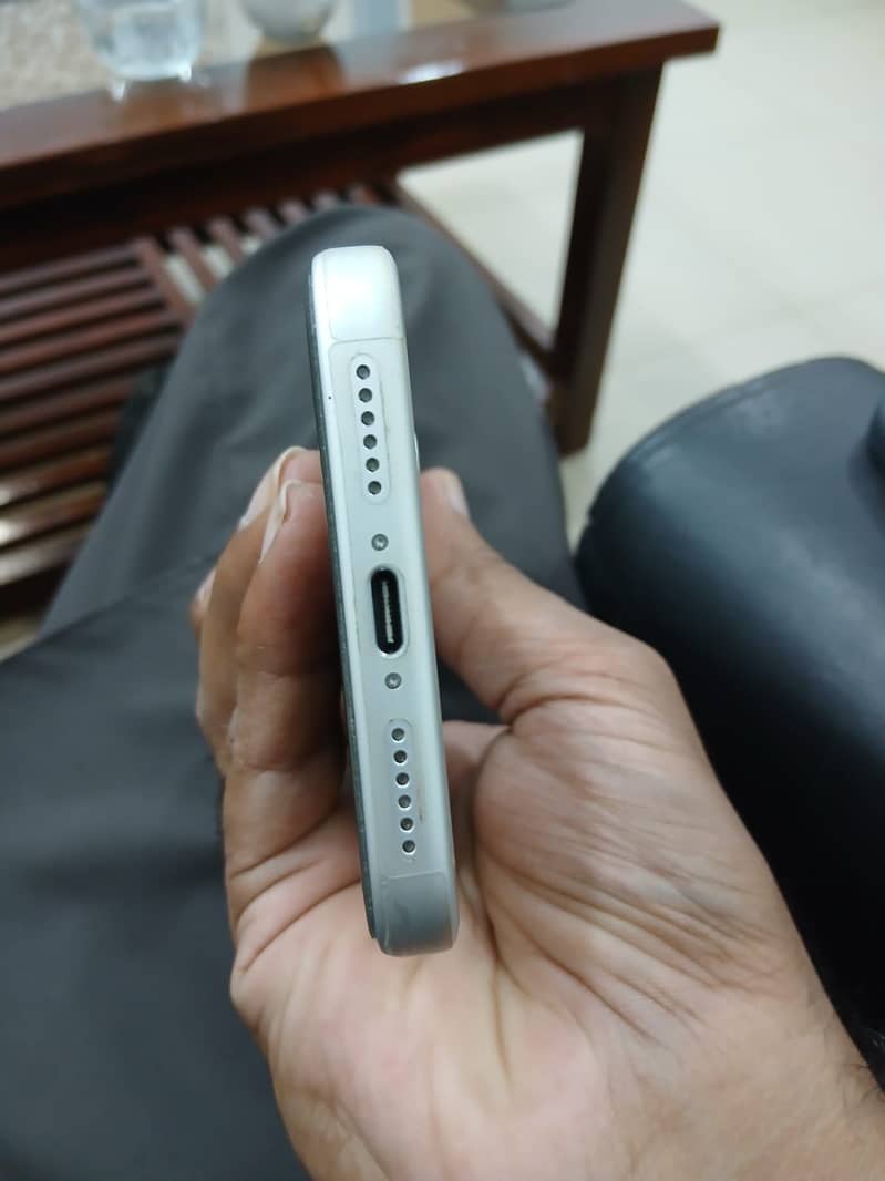Apple iPhone 17 Pro Max 0