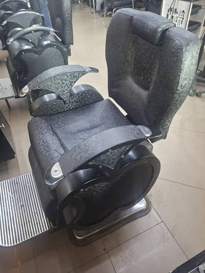 5 salon chairs for sale 0/30/1/8/11/1/071