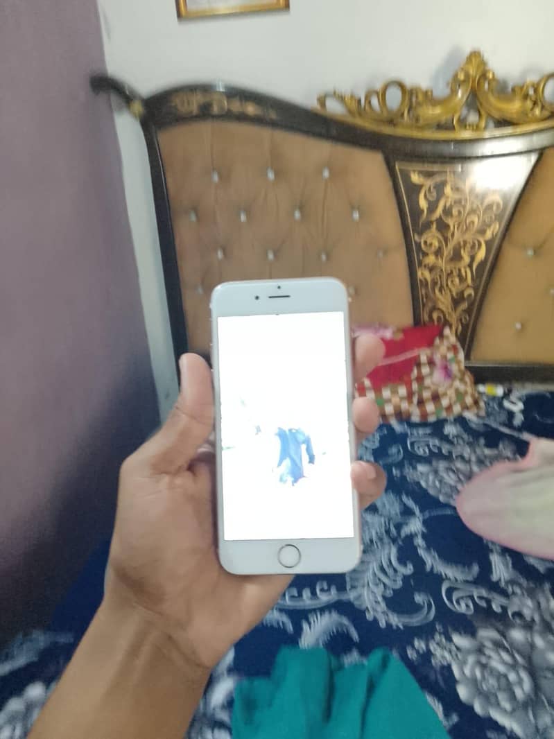 Apple iPhone 6 0