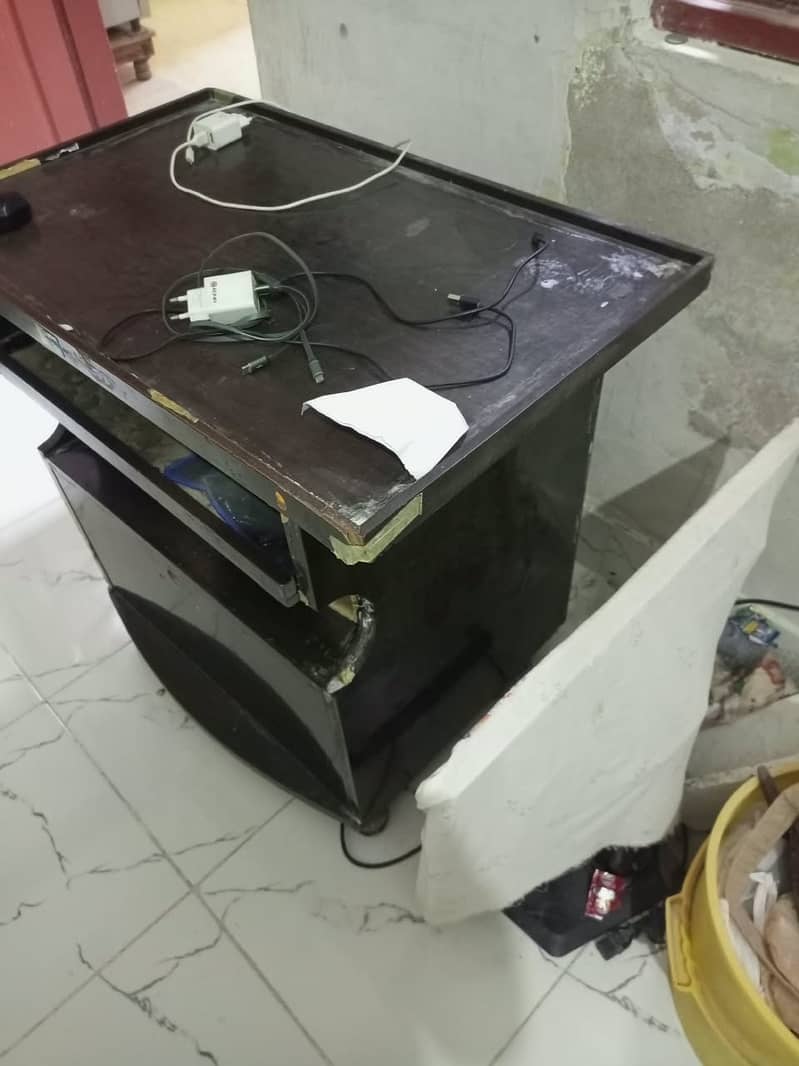 Computer Table 3