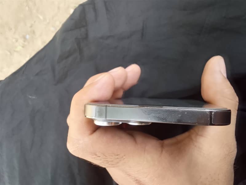 Apple iPhone 13 Pro Max 7