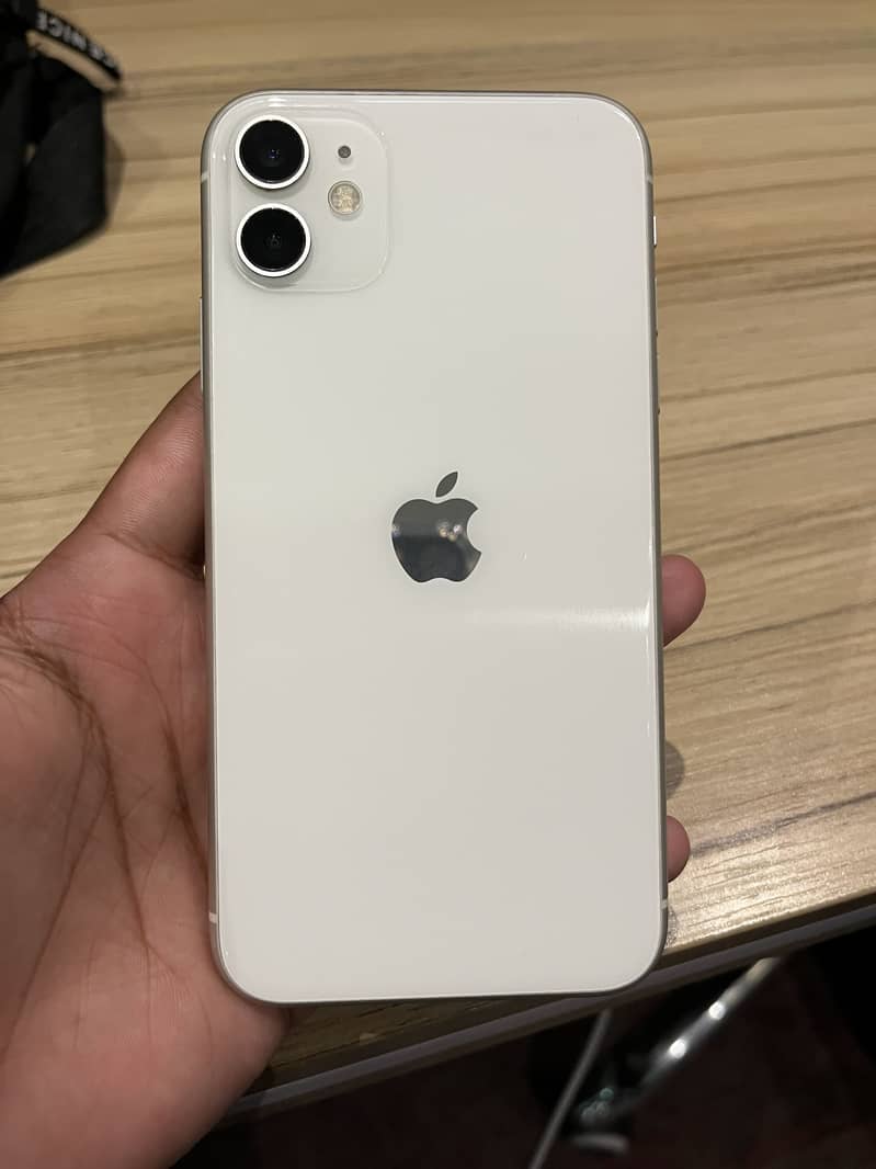 Apple iPhone 11 7