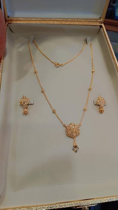 gold chain locket Mala set necklace earring rings  topes