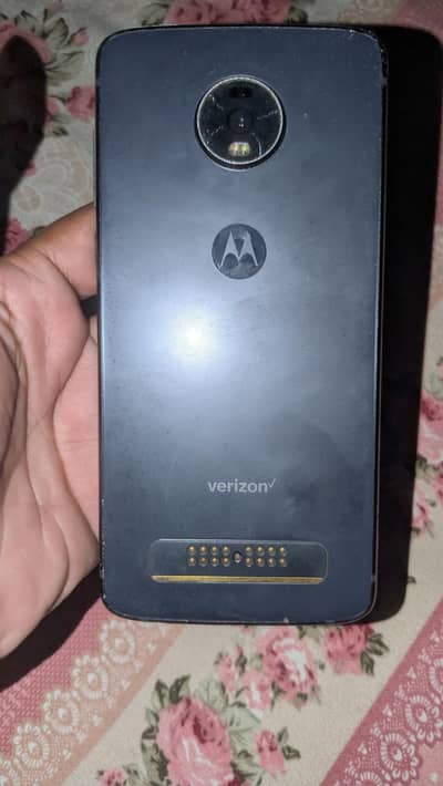 Motorola Moto Z4 , PTA Approved, 4GB RAM, 128 ROM, finger in display