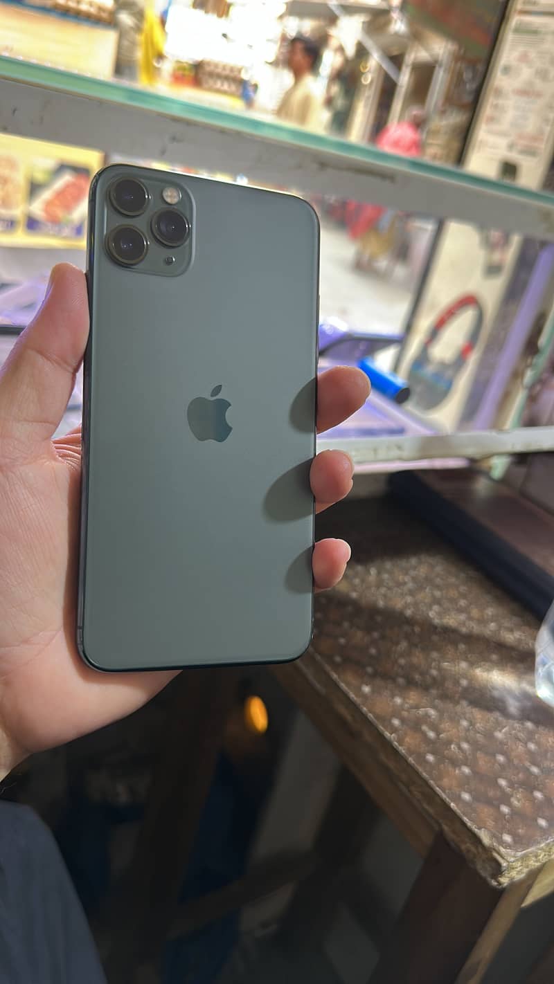 Apple iPhone 11 Pro Max 0