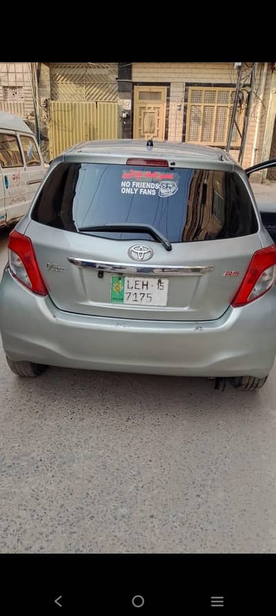 Toyota Vitz 2015