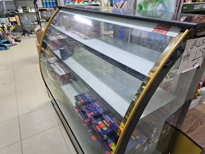 Bakery Counter Scratchless clean Immaculate