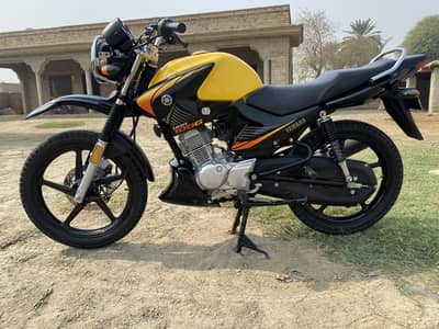 Yamaha YBR 125g Yellow limited edition for sale