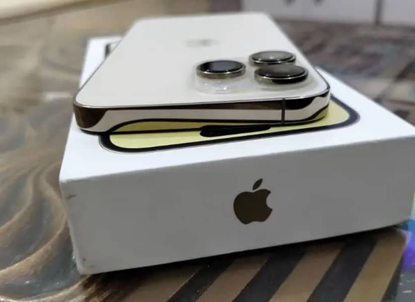 Apple iPhone 14 Pro Max 3