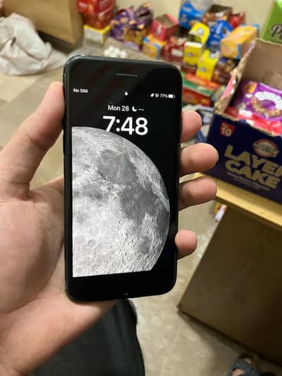 Apple iPhone SE