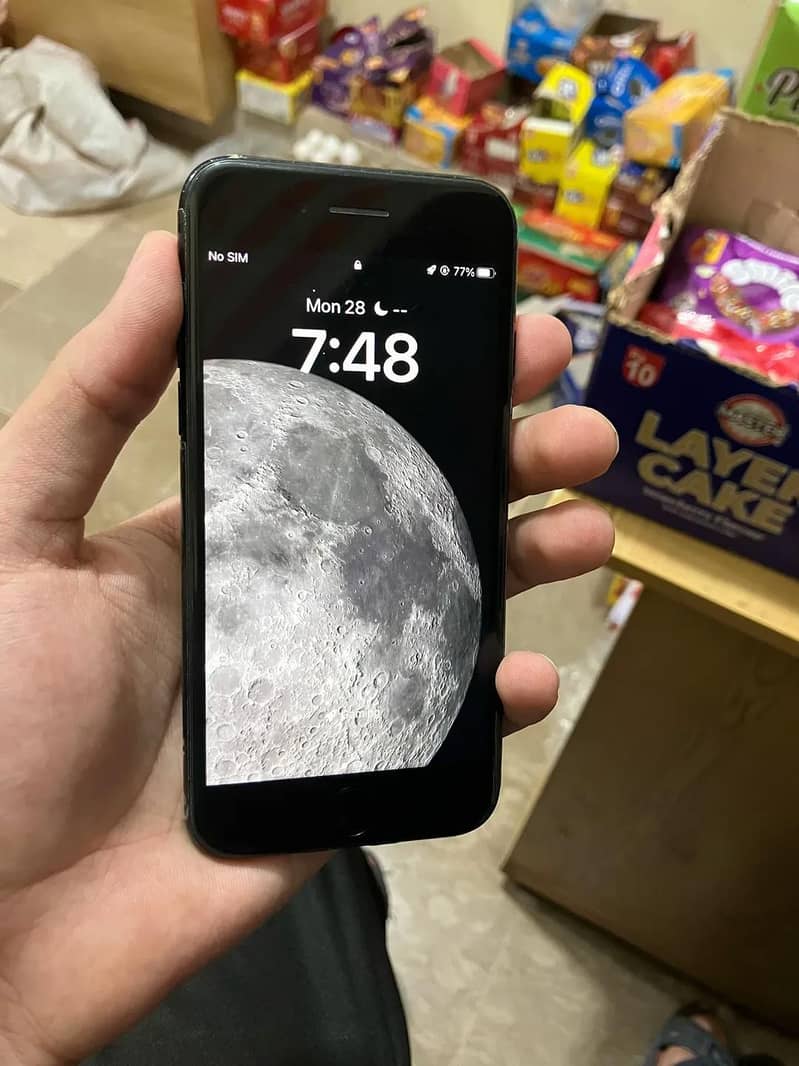 Apple iPhone SE 0
