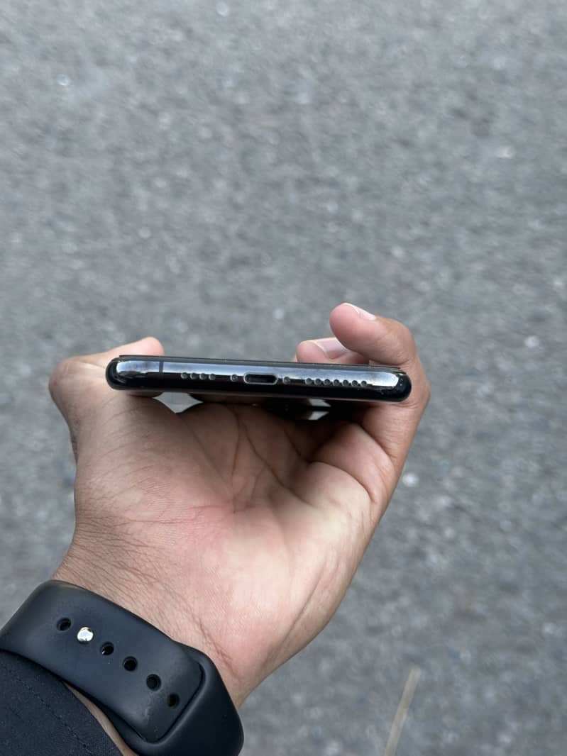 iPhone 11 Pro Max PTA 1