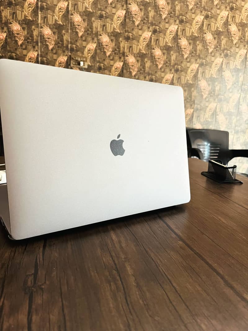 MacBook Pro A2141 3
