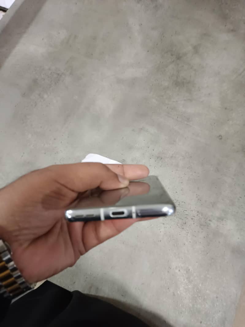 One Plus 9 Pro 0
