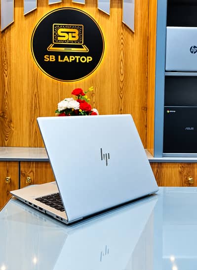 HP EliteBook 745 G6 — Ryzen 3 3300U | 8GB AM - 256GB SSD |