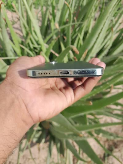 Vivo Y100