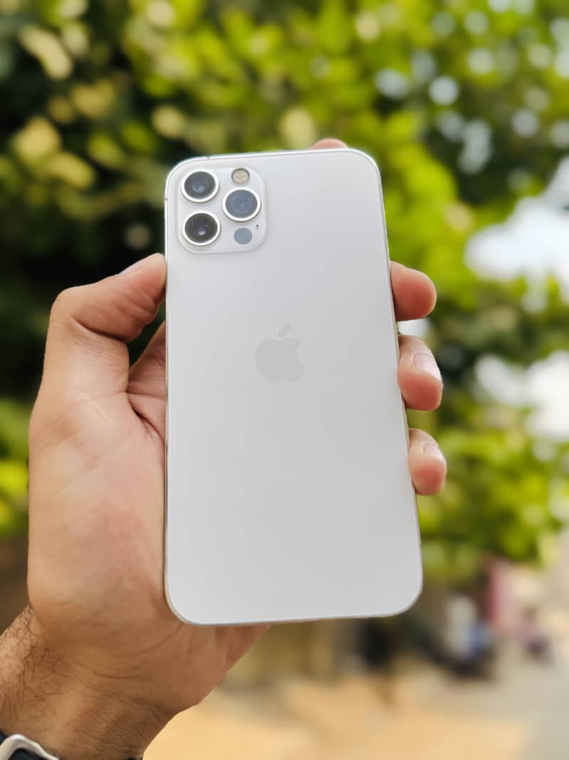 Apple iPhone 12 Pro 0