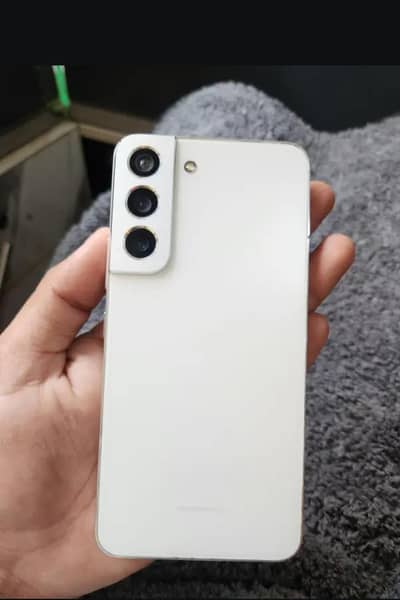 Samsung Mobile S22