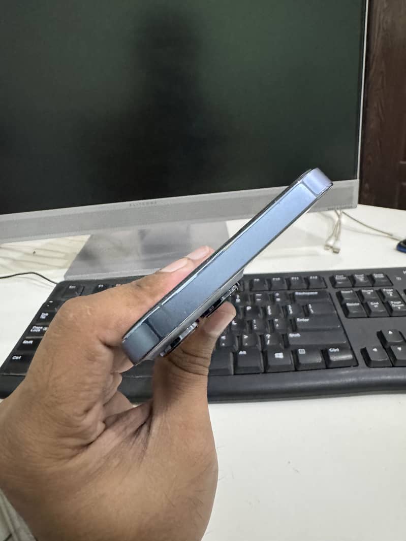 Apple iPhone 13 Pro Max 3